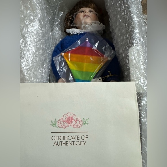 NIB-🎁World Gallery Porcelain Doll -new in box - Picture 2 of 8